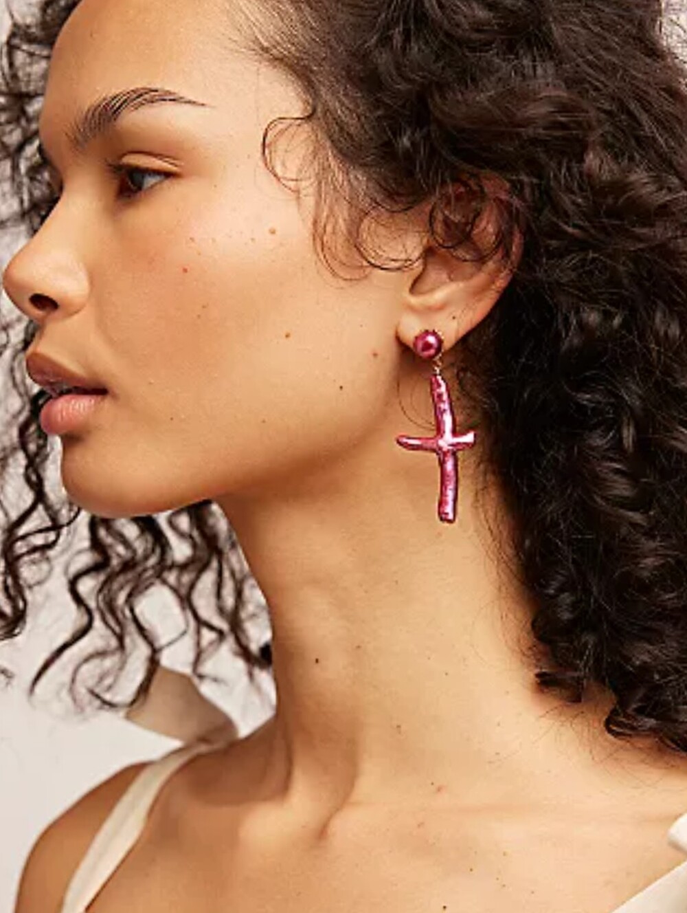 NWT Free People X Ariana Ost Pearl Cross Dangle Earrings in Pink